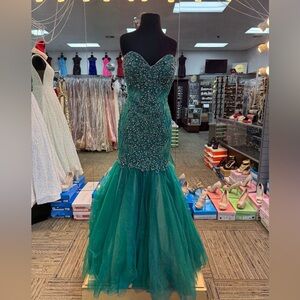 TIFFANY 46098 SZ-14 AQUA PROM DRESS PAGEANT GOWN FORMAL SPECIAL OCCASION